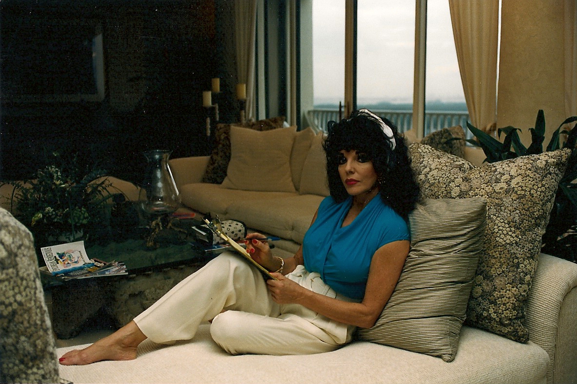 Joan_Collins_h44