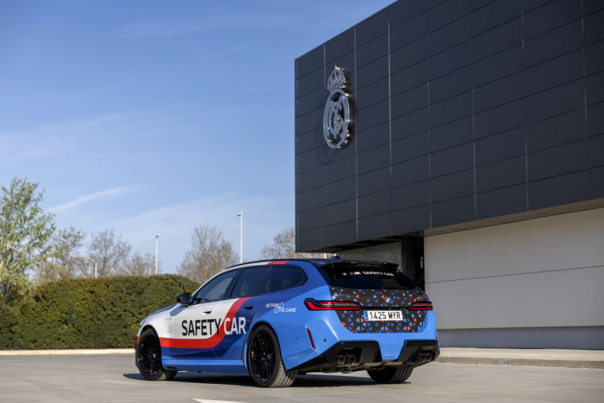 P90594529_highRes_bmw-m-5-safety-car-r