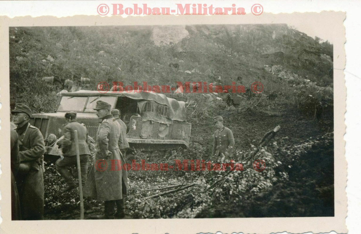 Foto SdKfz Halbkette schwerer Zugkraftwagen im Hochgebirge Gebirgsjäger