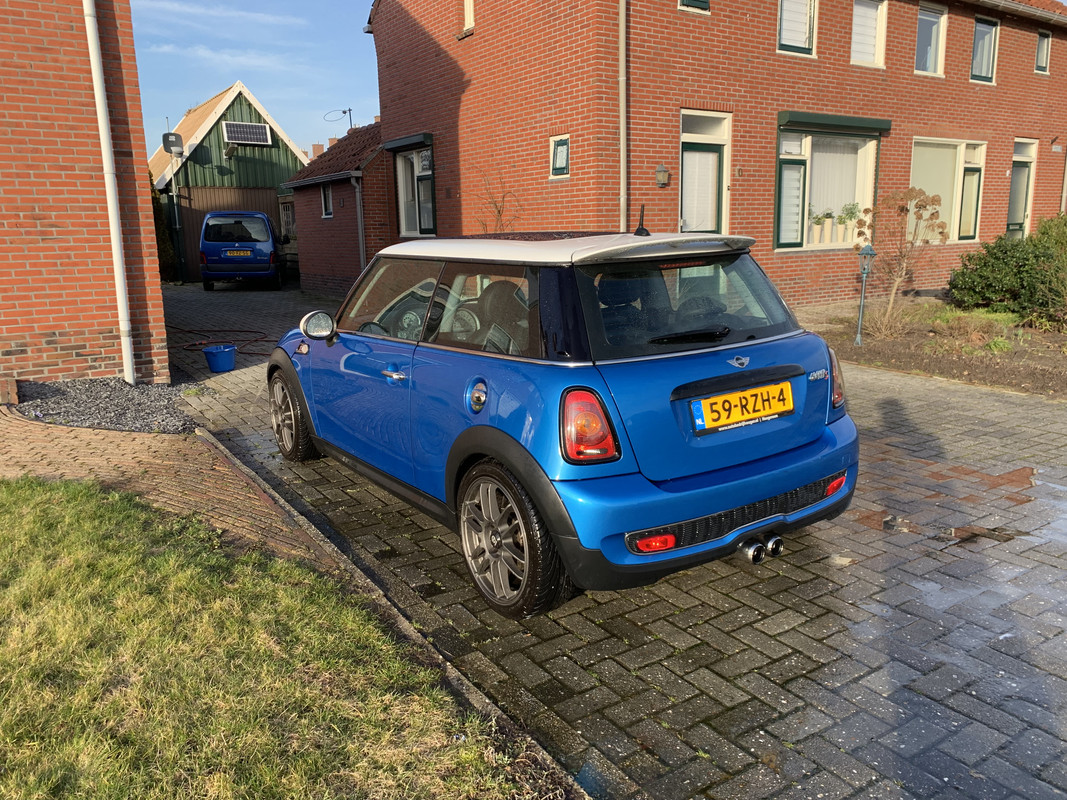 3EE3B137-D566-46F6-ADA2-4AE905A40BB5