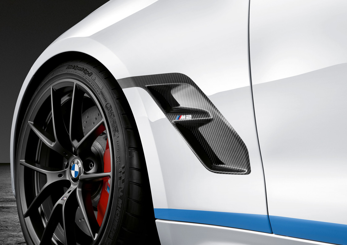 P90302948_highRes_bmw-m2-coupe-competi