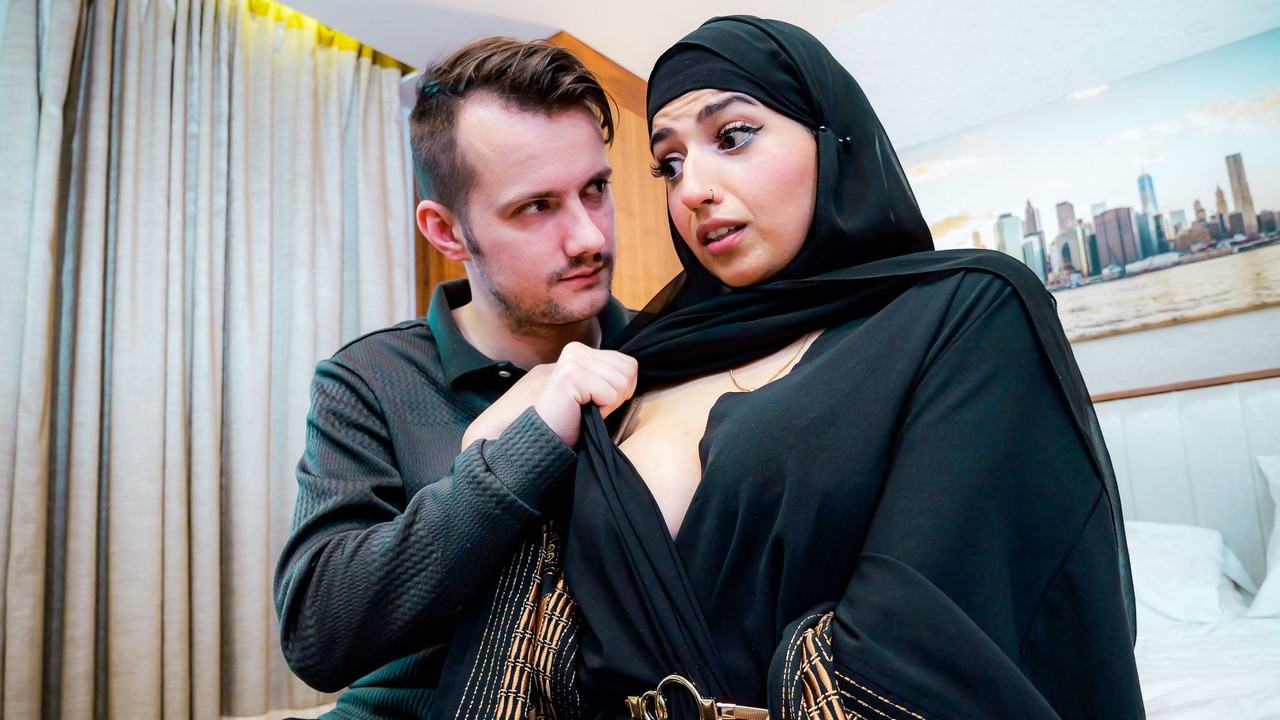 HijabMylfs 25 04 24 Aaliyah Yasin Pussy Debt Collection
