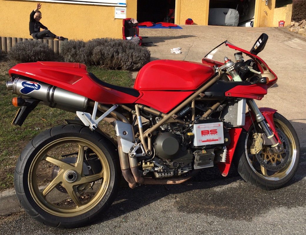 33B16297-5235-4B46-87AE-1A2381BF5688