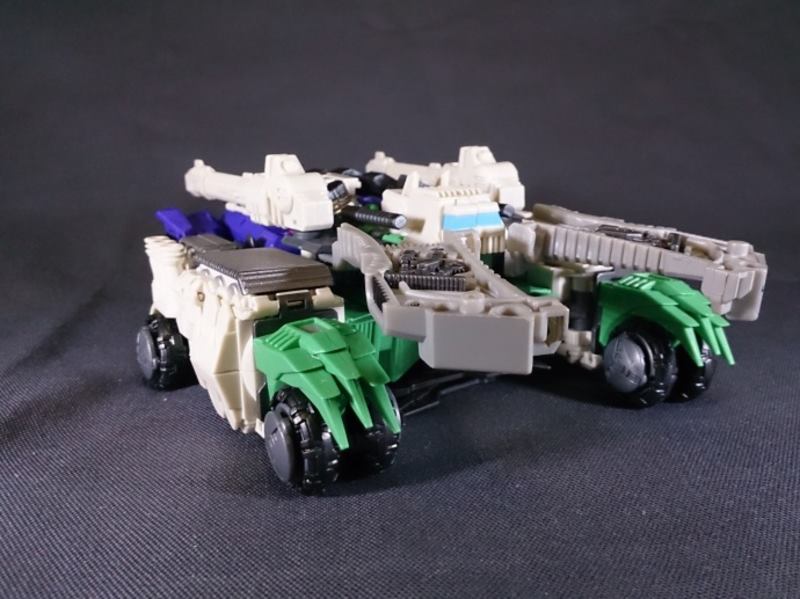 999497_642456239099605_370621656_n