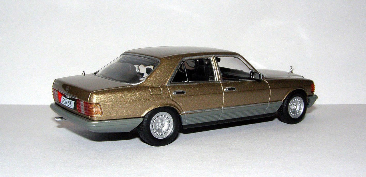 1979 Mercedes-Benz 500 SE (W126.036) (IXO Models for DeAgostini 