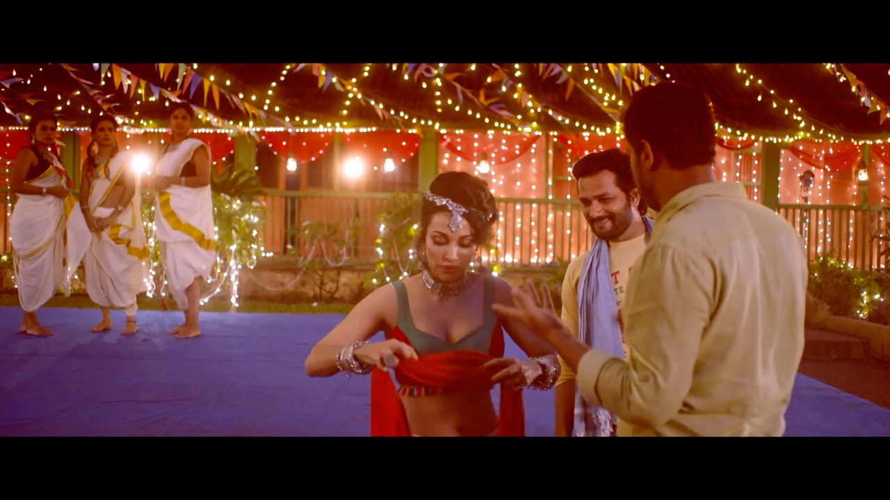 Bahut.Hua.Sammaan_compilation.00_01_28_02.Still008