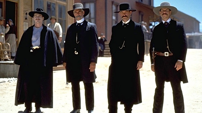 KURT-RUSSELL-TOMBSTONE-1-A-FOTOR.jpg