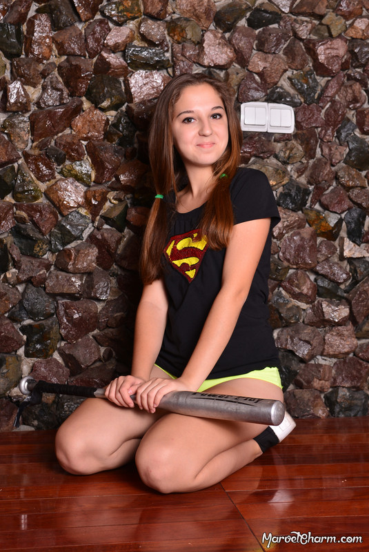 MarvelCharm_Ariana-Softball-067