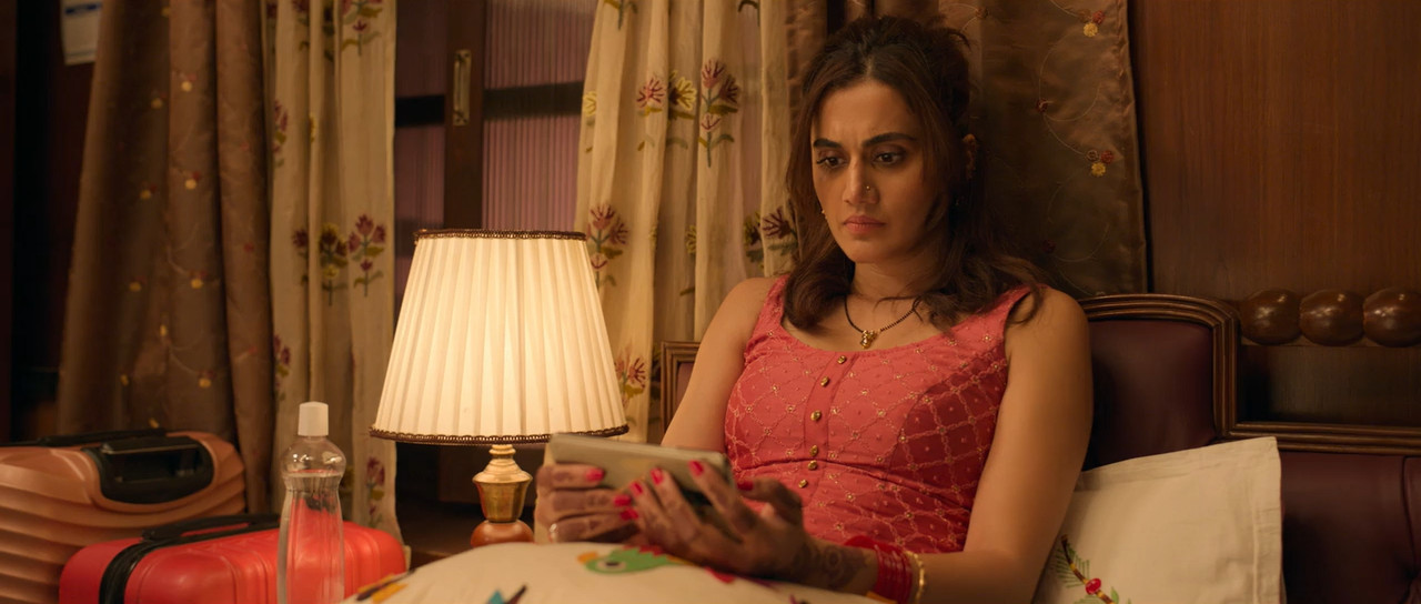 Haseen Dillruba 2021 WebRip [Hindi + Tamil + Telugu] 480p 720p ESub Screenshot