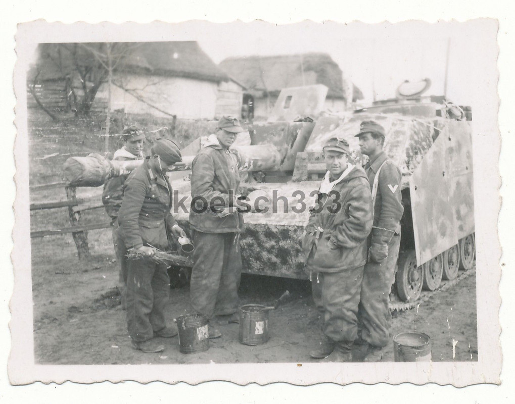 Foto Sturmgeschütz Brigade 322 StuG Panzer Tarnu