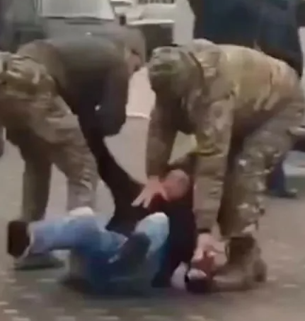 Tiks ir neįgalūs. Visi į kontrnastūpą!