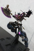 Flame-Toys-Kuro-Kara-Kuri-Shattered-Glass-Optimus-Prime-03