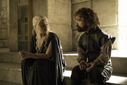 emilia-clarke-game-of-thrones-55