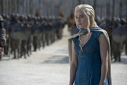 emilia-clarke-game-of-thrones-76