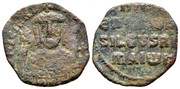 Follis de Nicéforo II Focas. +ҺICHF' / EҺ ΘEΩ bA/SILEVS Rω/MAIΩҺ. Constantinopla Smg-1324