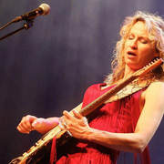 [Slika: Ana-Popovic-Band-Musikfest-Cafe-Bethlehem2015-front.jpg]