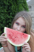 Marvel-Charm-Hanna-Watermelon-021