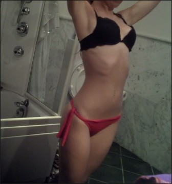 [Image: Voyeur8425075529.jpg]