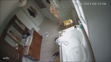 [Image: Voyeur40985125446.jpg]