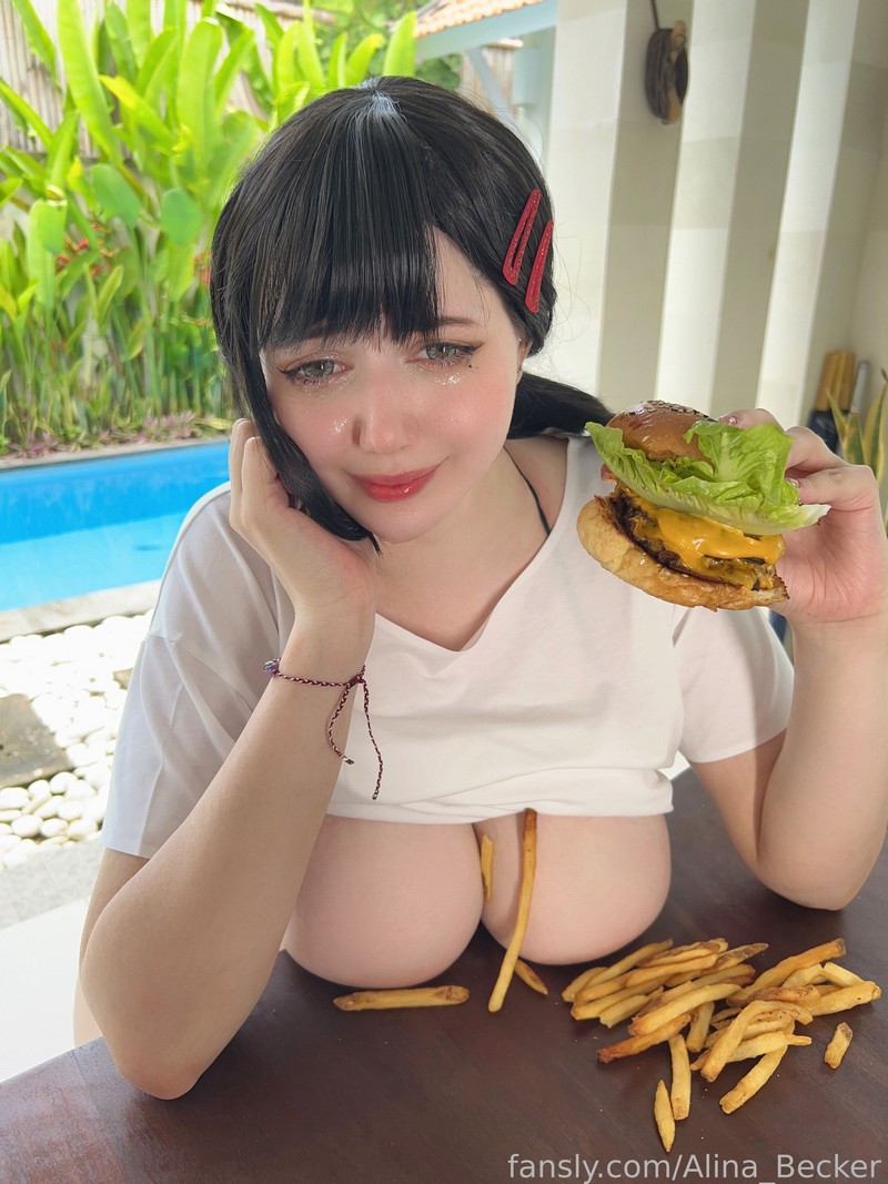 Alina Becker 东山小红 Kobeni Cosplay 电锯人角色写真【43P-136MB】插图6