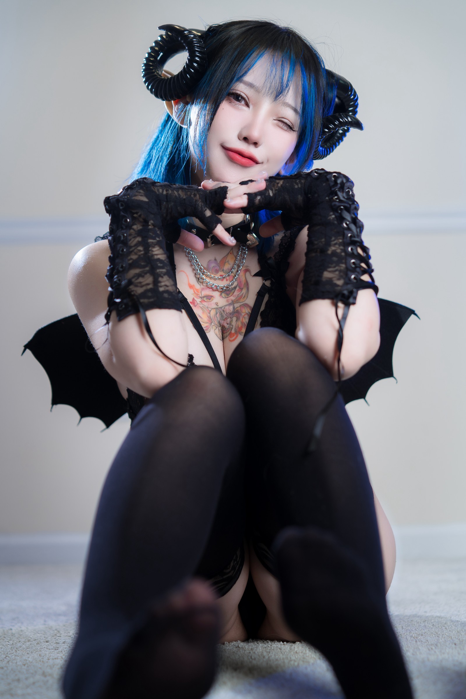 狐洛洛子 – 深蓝魅魔 高清写真集（46P-580MB）魅魔主题氛围作品插图