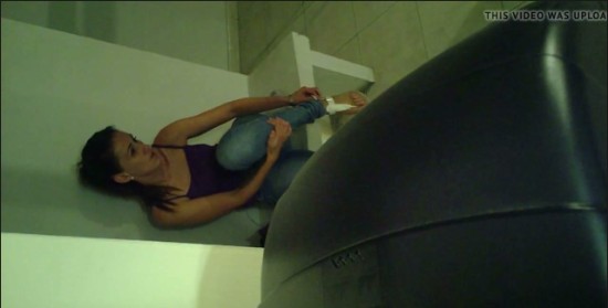 [Image: Voyeur19725093002.jpg]
