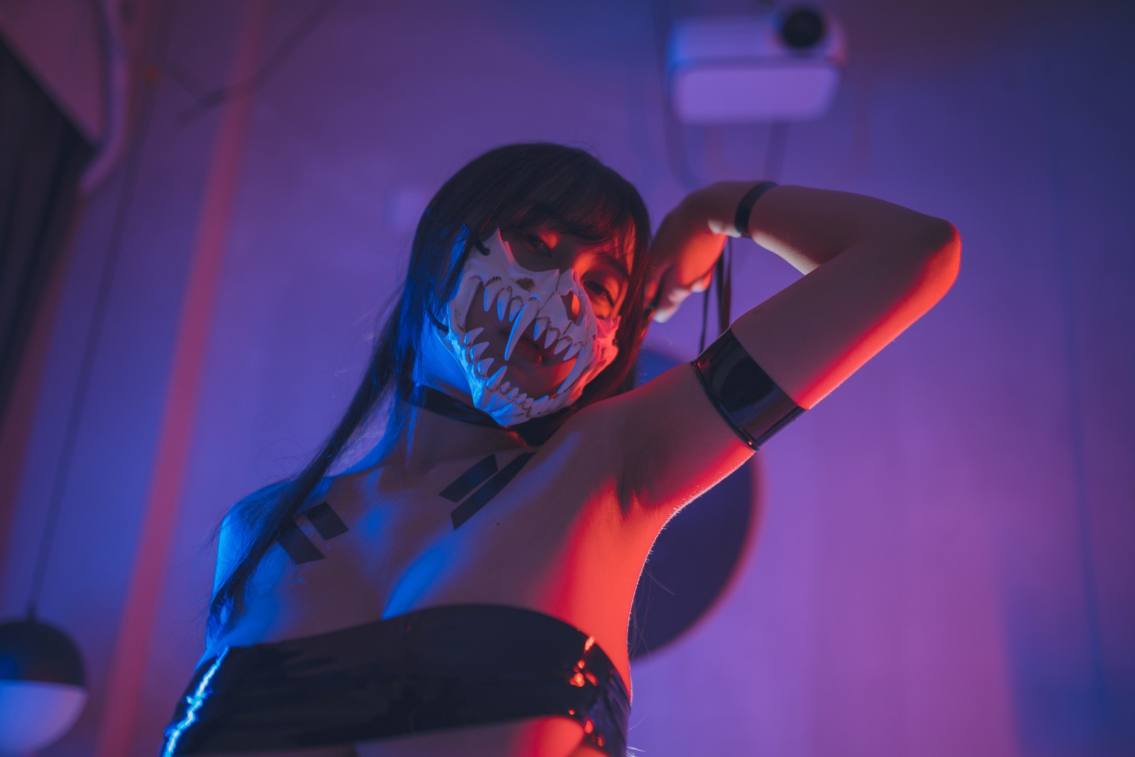 浅安安 黑胶带 写真集 – 创意主题 高清写真 [44P-710MB]