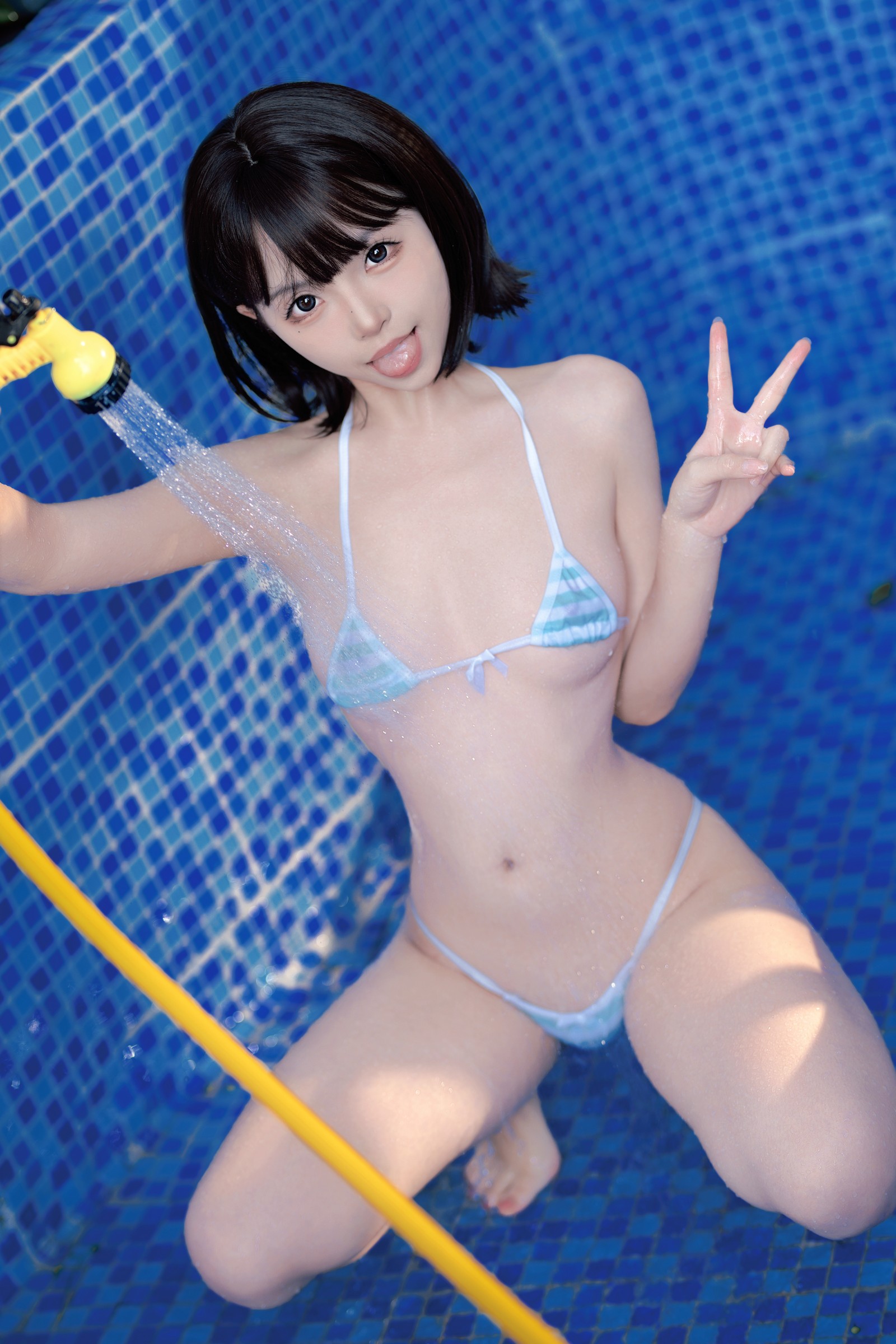 Bangni邦尼 – 反差 JK 泳装 Cosplay 写真集（97P-7V-841.3MB）插图1