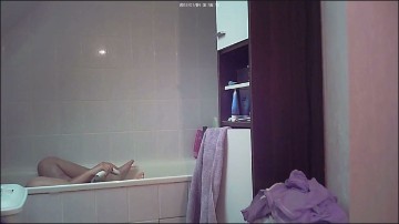 [Image: Voyeur13005155429.jpg]