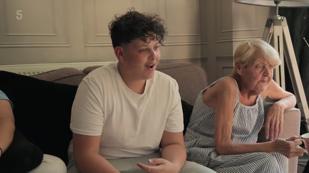 [Image: 6zncbv4bui04.jpg]