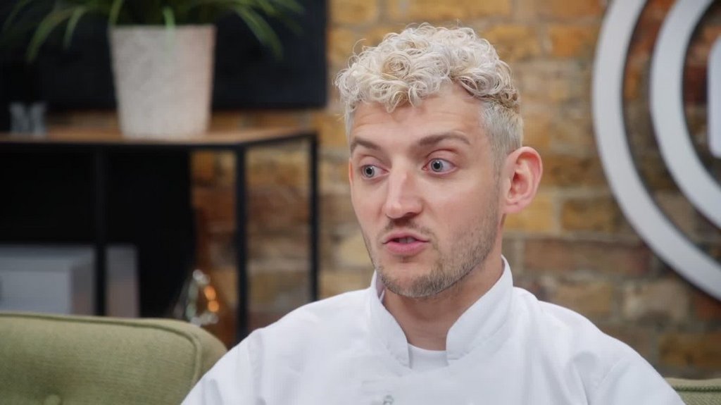 [Image: b1nj0wiajy96.jpg]