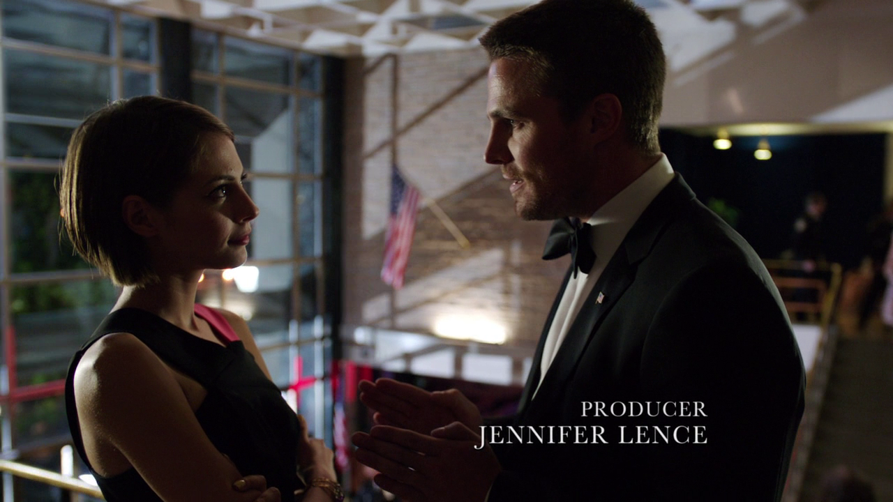Arrow.S05E01.Retaggio.720p.BDMux.ITA.ENG.x264-BlackBit[screenshot 2]