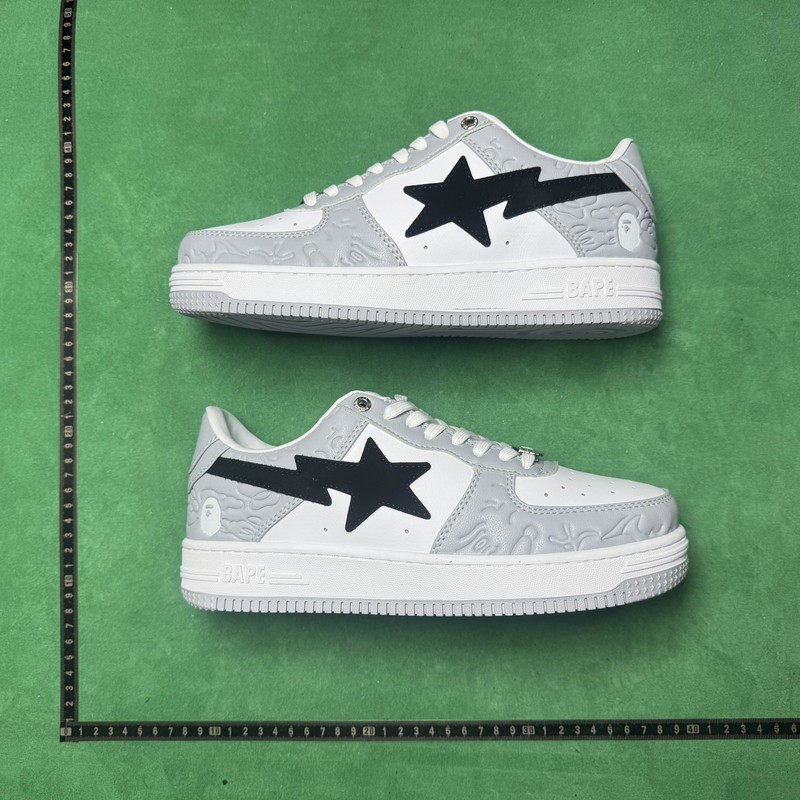 528、Kanye West x Bape