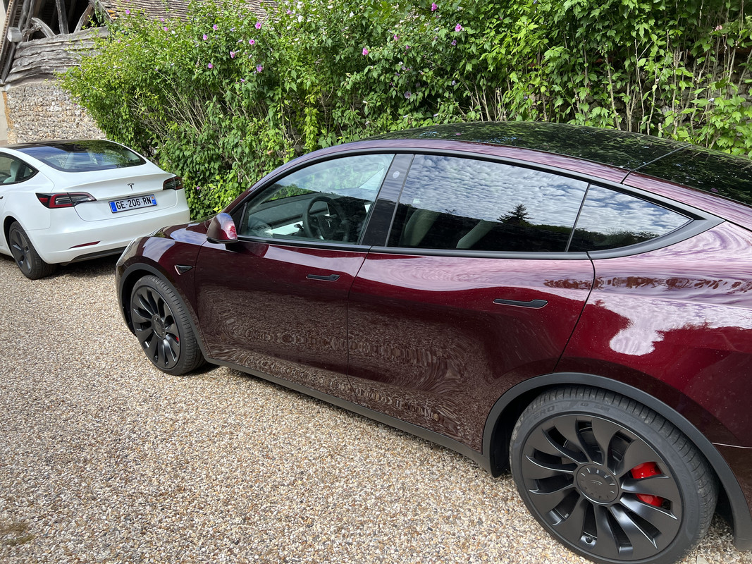 DFE0F876-506E-4386-8239-77AF13E0599D