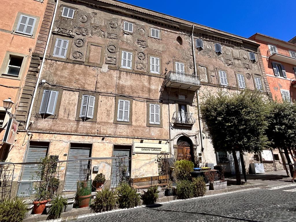 Жаркий сентябрь на побережье Тирренского моря.