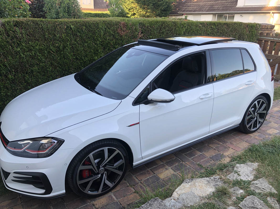 22776686-71AE-48DF-B6A9-BED3815D3E51