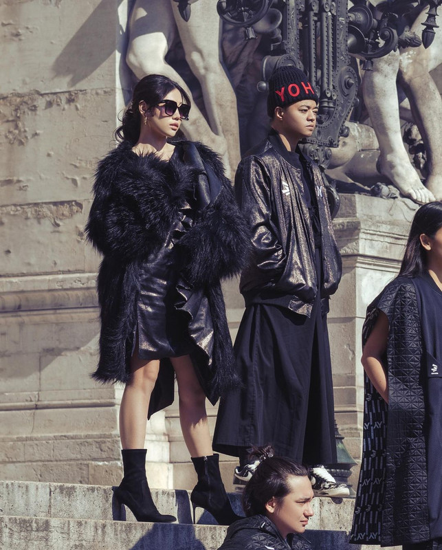Gaya Fashionable Reza Arap dan Wendy Walters saat liburan ke Paris.