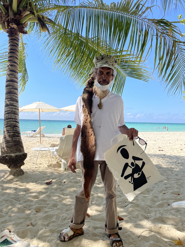 B13132CB-BC47-432C-A8DF-308F148E74D5