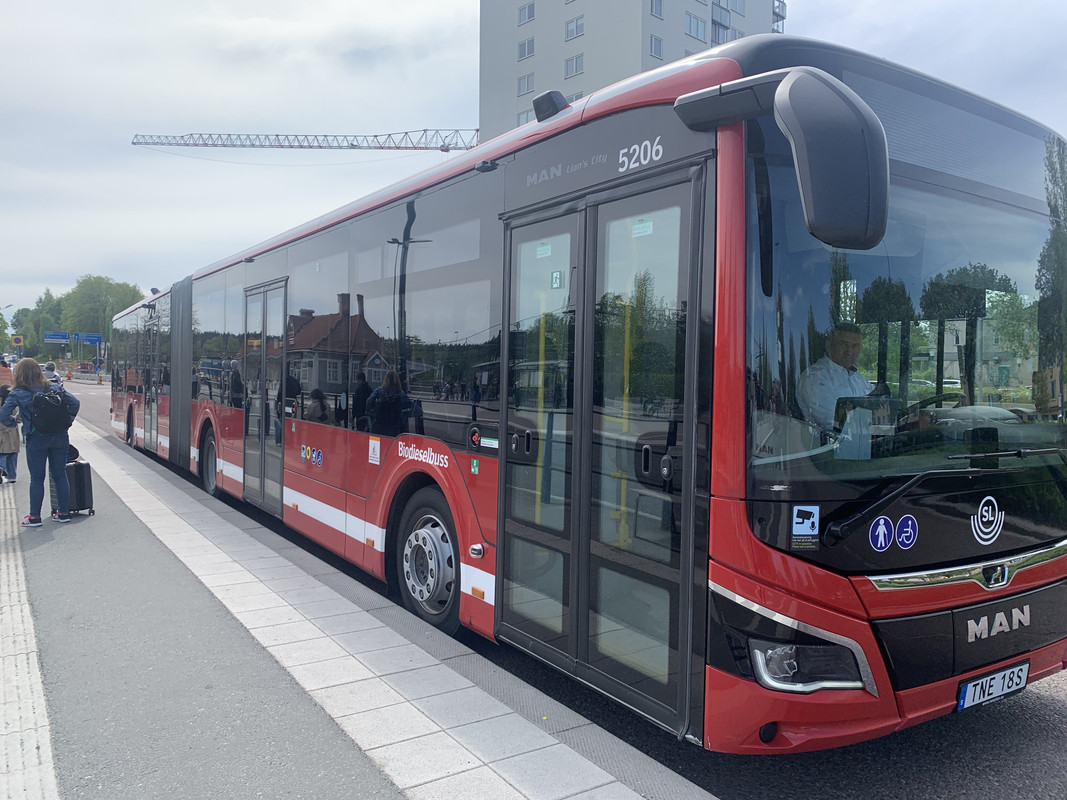 EF45F1F3-4288-44B2-BA0A-469687100CAD