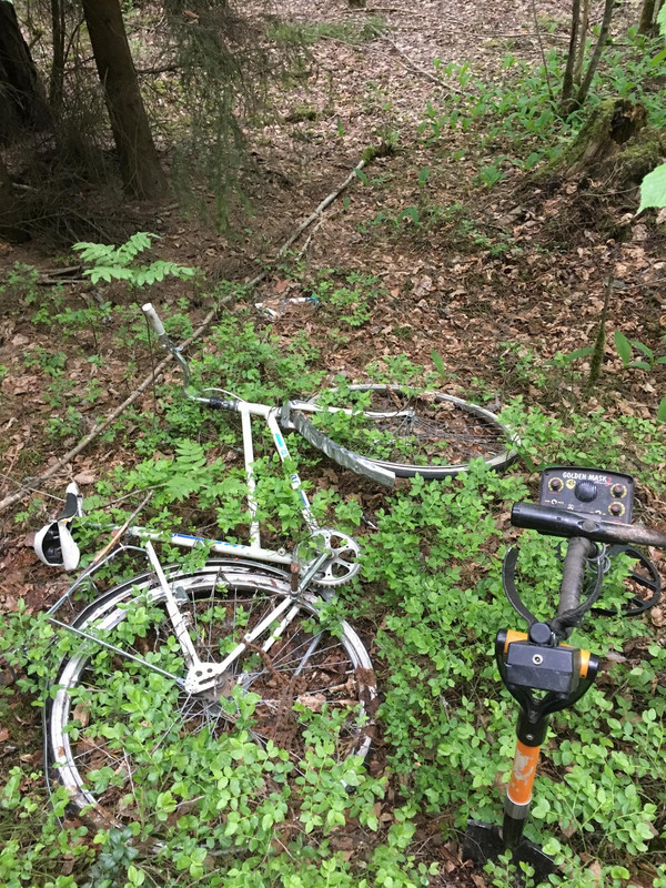 D37FCA21-966F-4334-A8D4-C94FB1BD7F3B