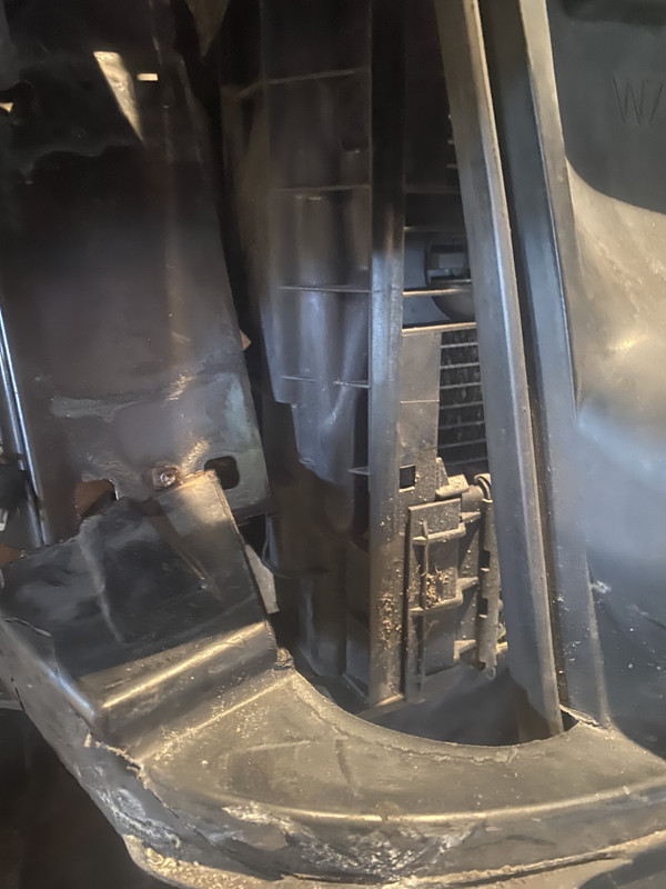 E16DBF91-7D17-4F06-AA6A-382652F3A0F8