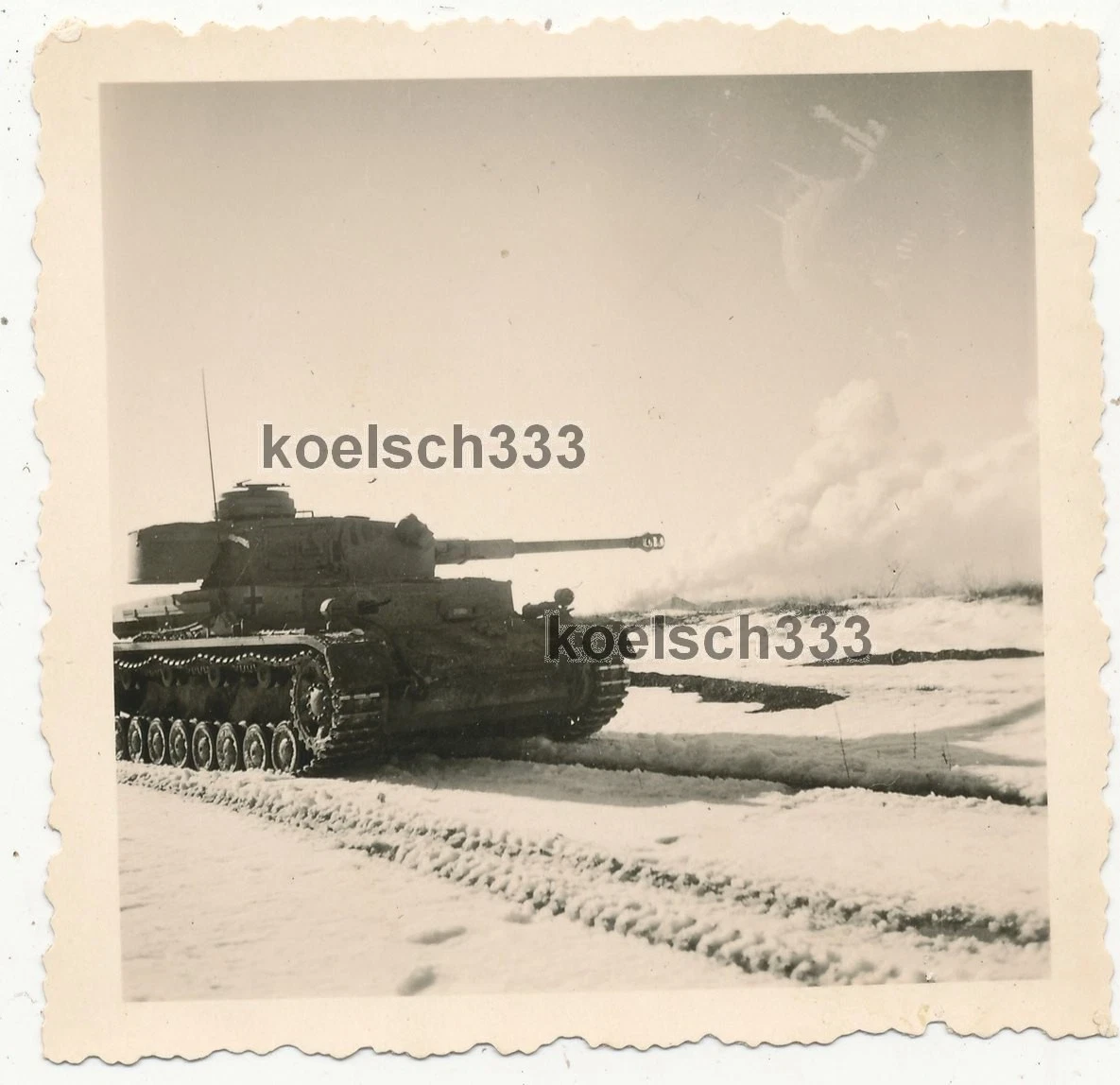 Foto Panzer IV der 17 Panzer Division im Gefecht an der Ostfront in Russland