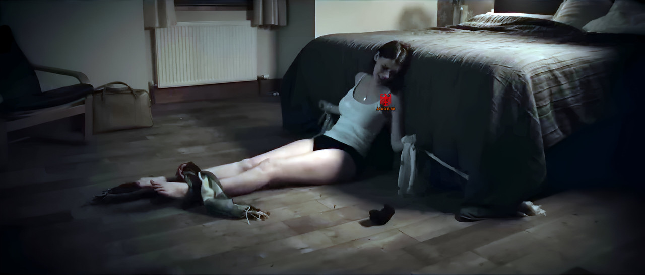 Kirsty Strain 10 - Dreaded Light 2022