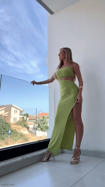 [Image: 9rh66g.gif]