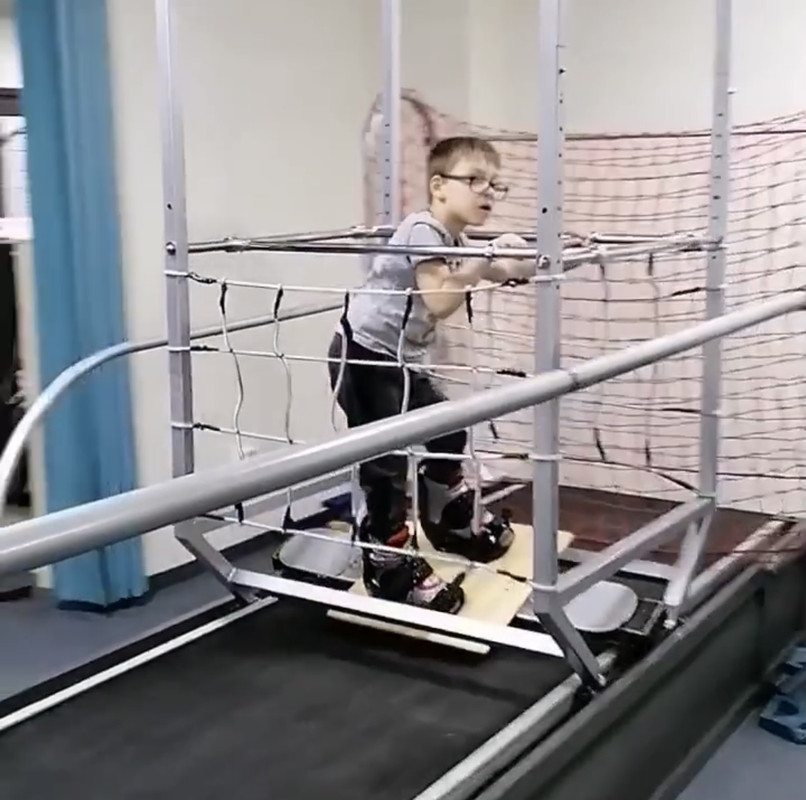 2B137700-173D-4064-9A53-79521911E53A