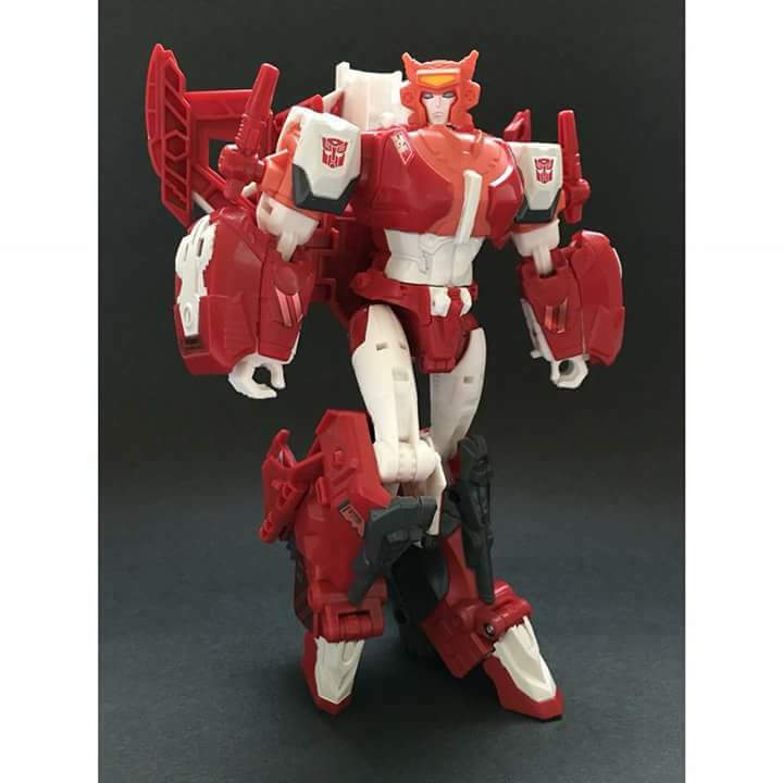 POTP-Elita-1-In-Hand-01