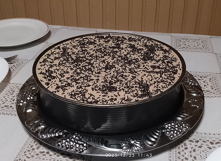 https://i.postimg.cc/nL9mZ0LZ/cappucinotorta-20231223.jpg