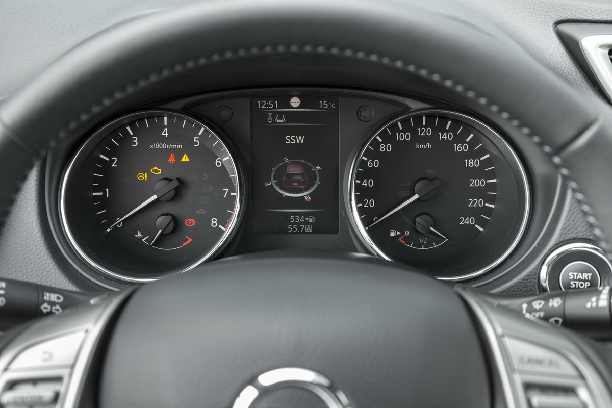 nissan-qashqai-2015-19