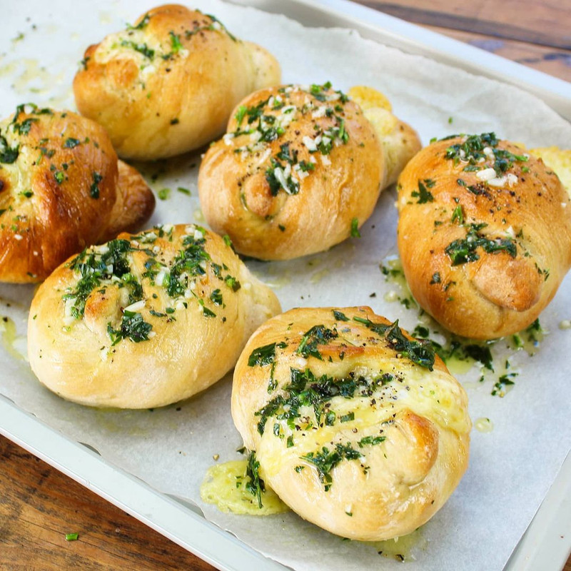 Bread Mix White With Cheesy Garlic Twists!