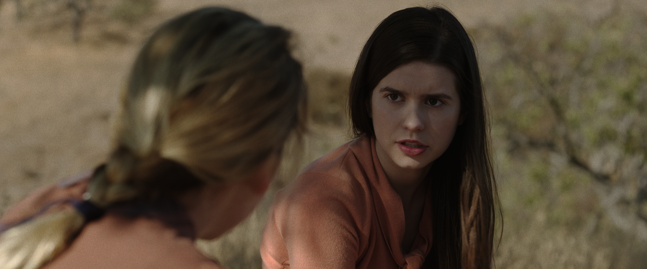 Annabelle.Creation.2017.UHD.2160p.Web-DL.HDR.DV.HEVC-Нечипорук.mkv_snapshot_00.41.49.465